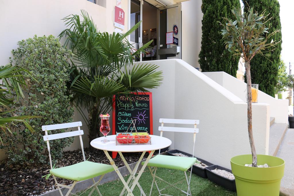 The Originals City, Hotel Dau Ly, Lyon Est Bron Exterior foto